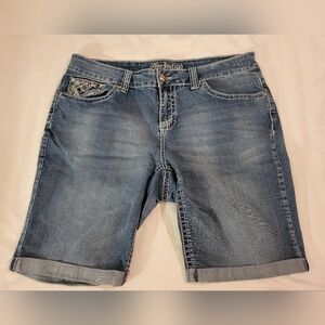 Love Indigo Premuim Embellished Jean Shorts